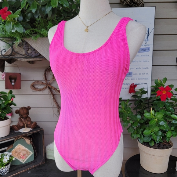 PACIFIC CONNECTIONS ♡ Gorgeous Vintage 1pc Pink Stripped Open Back Swimsuit 9/10 - Picture 11 of 17